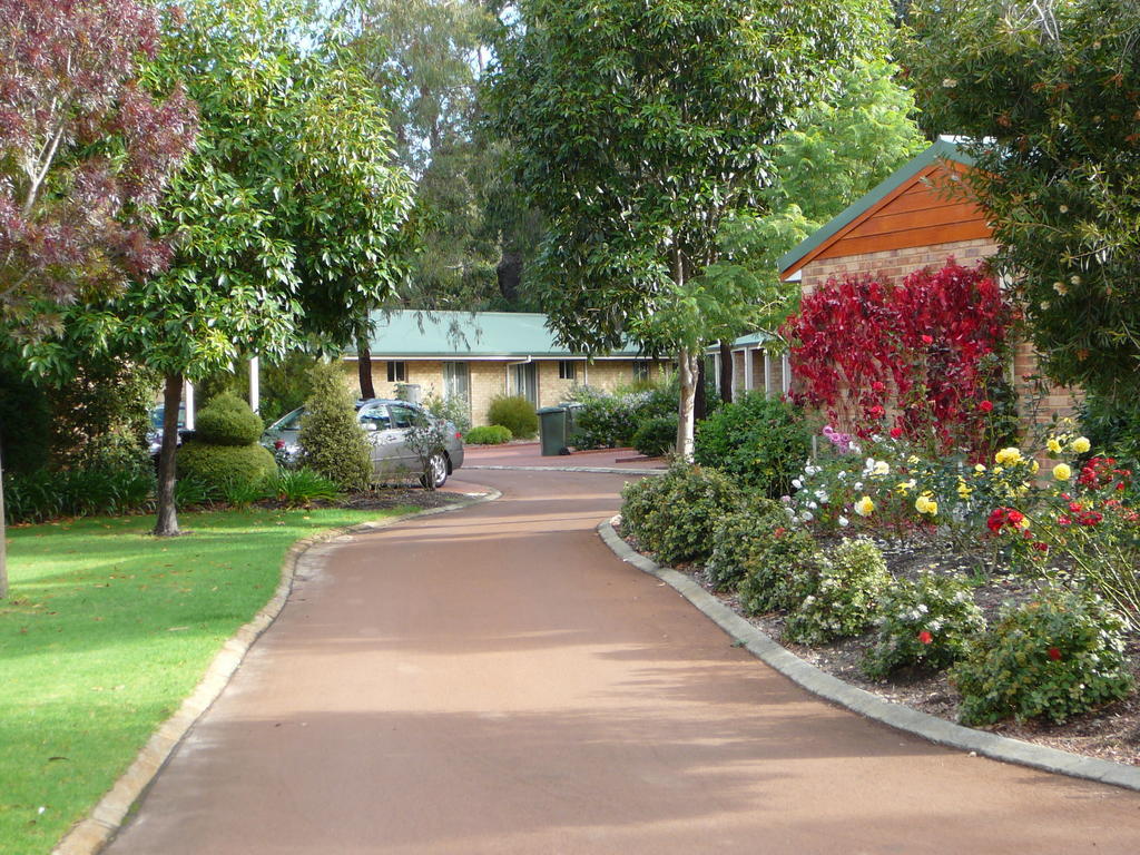 Margaret River Tourist Park Hotel Exterior photo